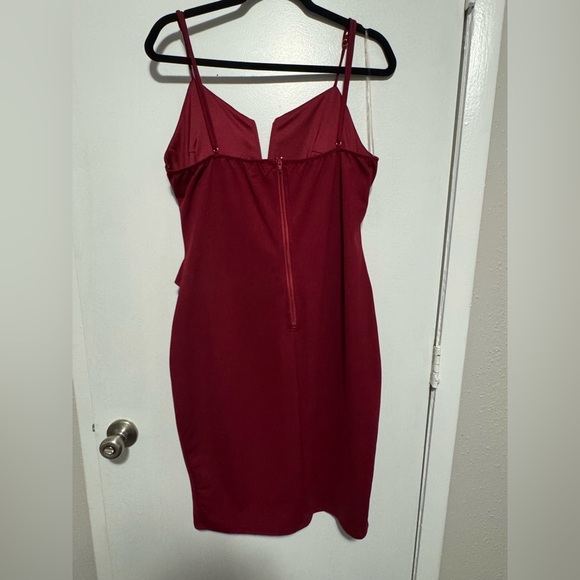 FTF DRESS - Picture 2 of 9